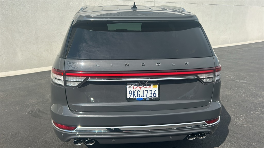 2023 Lincoln Aviator Black Label photo 3