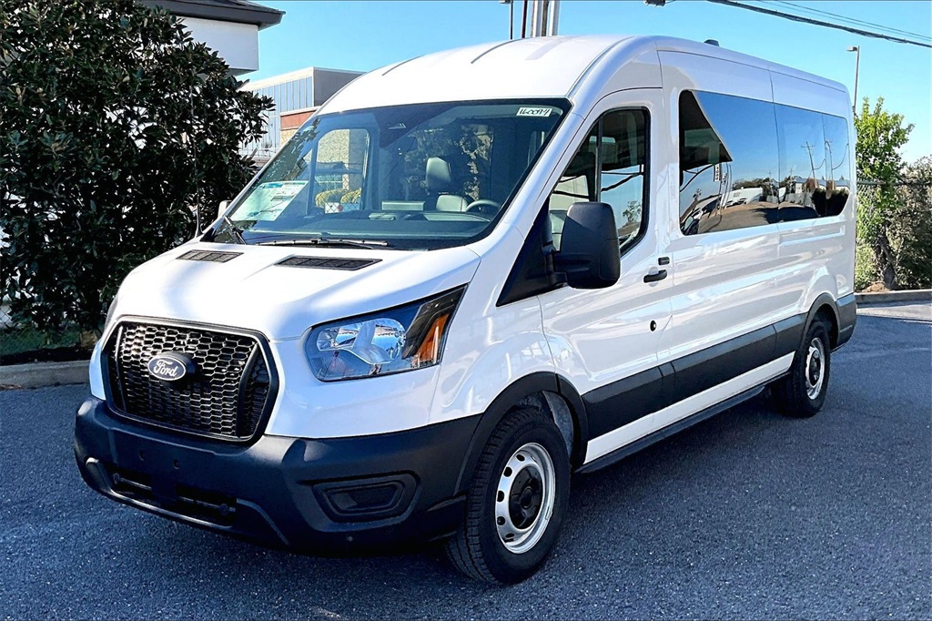 2026 Ford Transit Passenger Van XL's photo