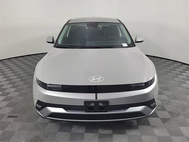 2025 Hyundai Ioniq 5 SE photo 3