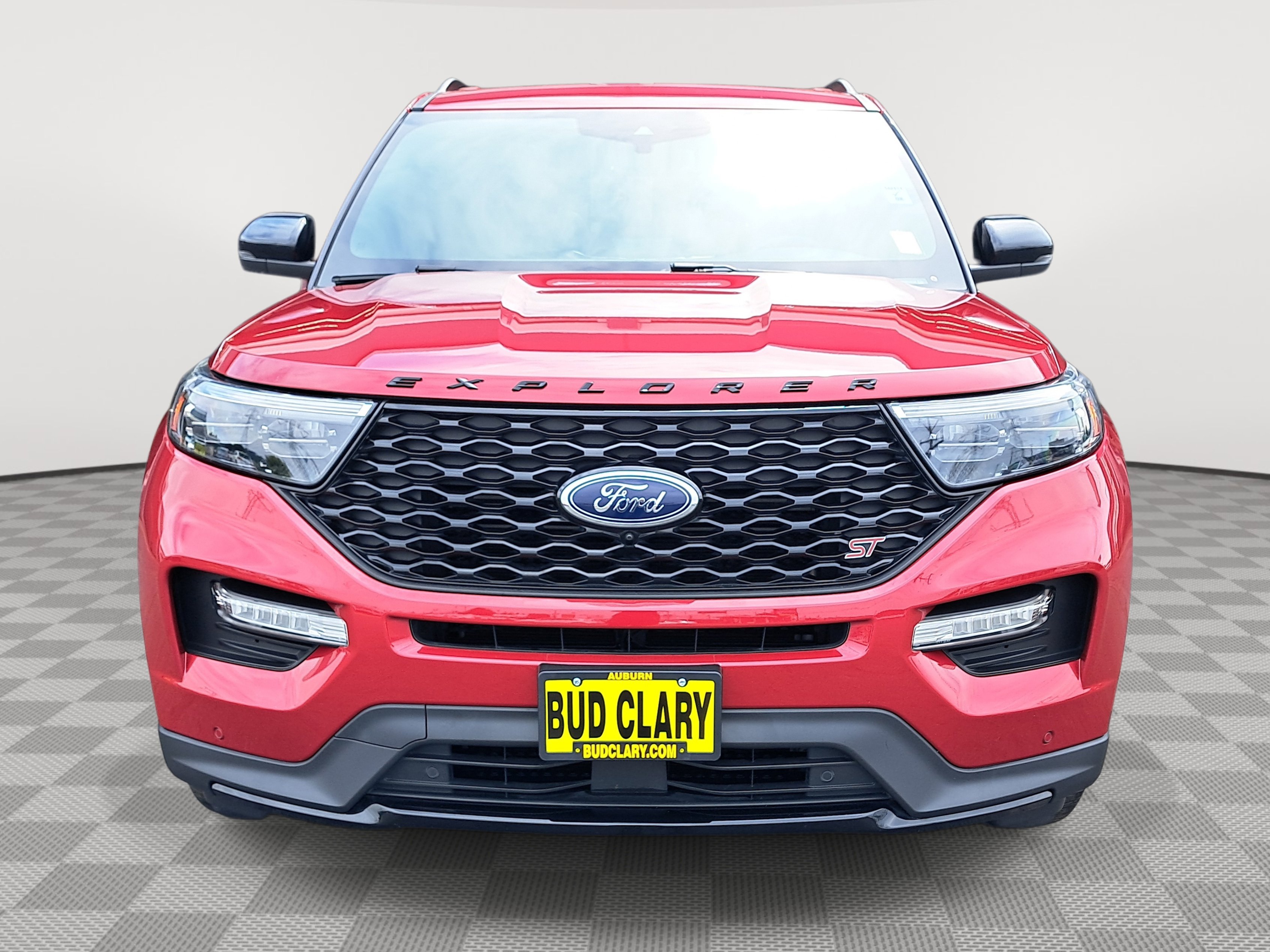 2021 Ford Explorer ST photo 2