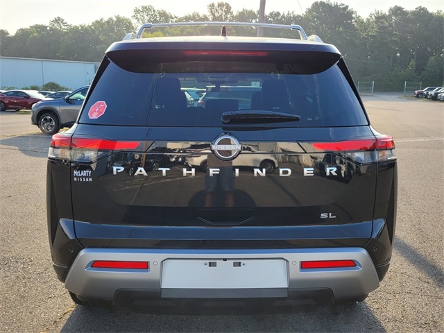 2025 Nissan Pathfinder SL photo 4
