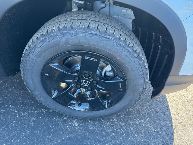 2026 Honda Ridgeline Black Edition photo 3