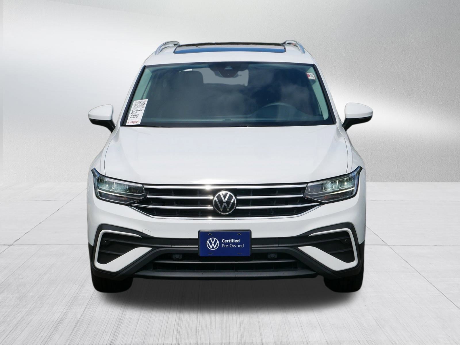 2022 Volkswagen Tiguan SE photo 2