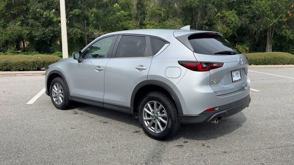 2022 Mazda CX-5 2.5 S Preferred photo 6