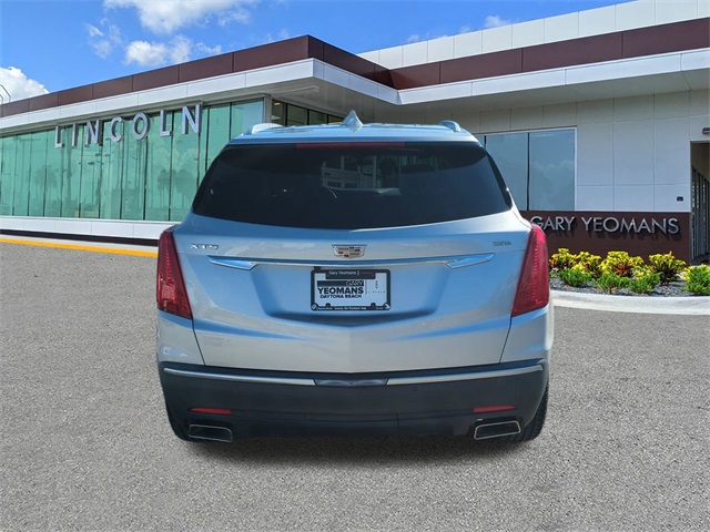 2017 Cadillac XT5 Premium Luxury photo 3