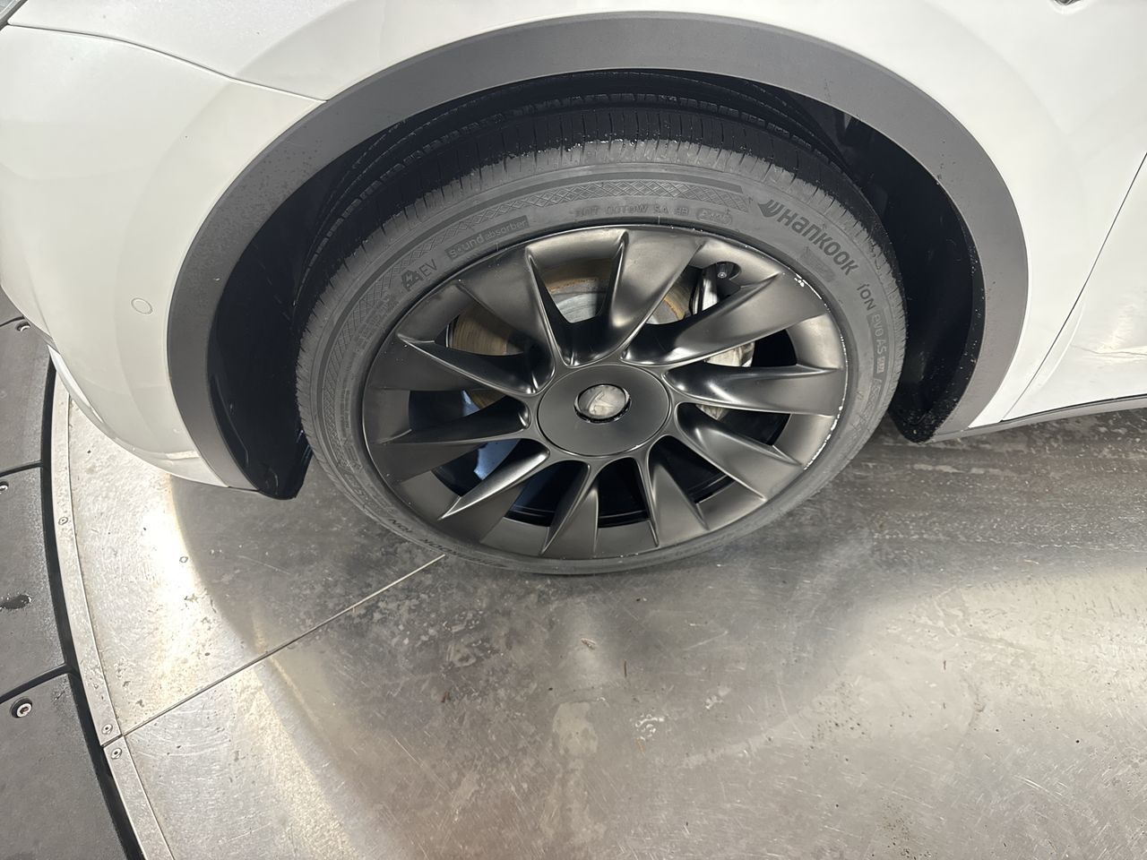 Used 2021 Tesla Model Y Long Range with VIN 5YJYGDEE1MF066882 for sale in Beaverton, OR
