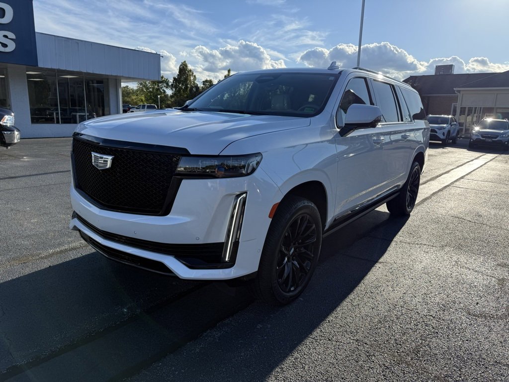 2023 Cadillac Escalade ESV Sport Platinum photo 3