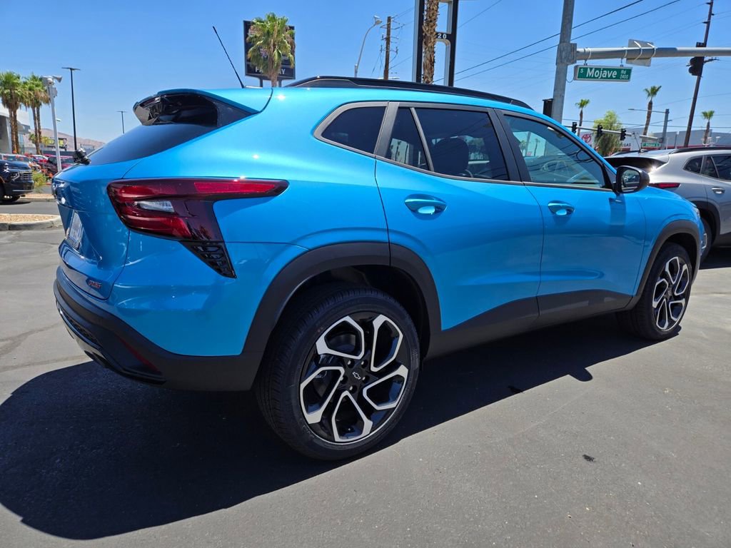 2025 Chevrolet Trax photo 4