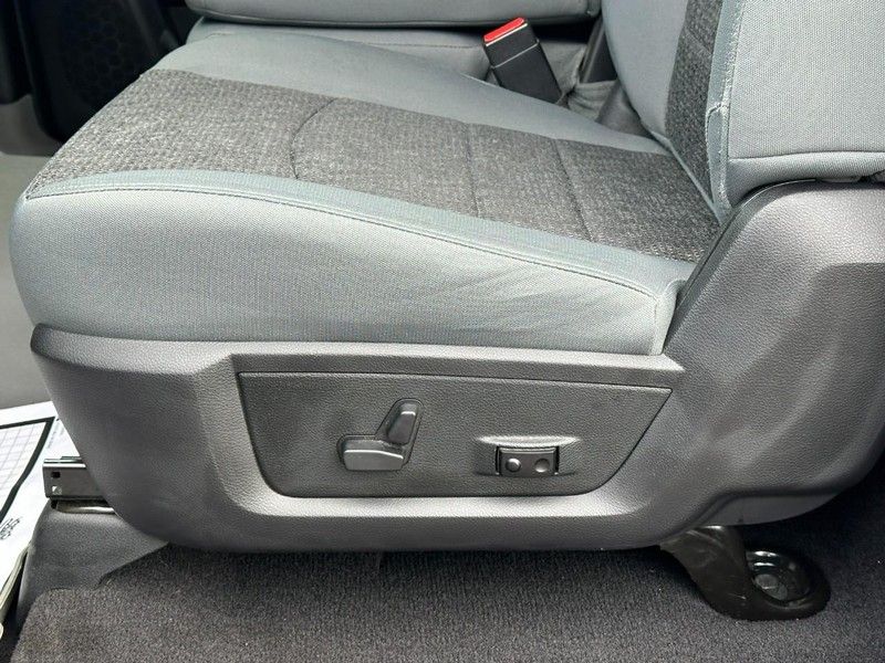 2017 Ram 1500 Big Horn photo 12