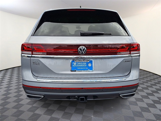 2025 Volkswagen Atlas SEL photo 5