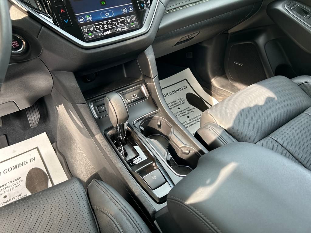 2025 Subaru Ascent Onyx Edition Touring photo 16