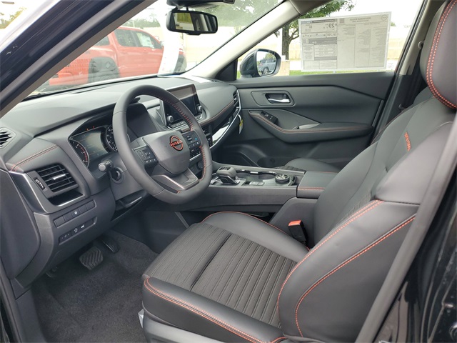 2026 Nissan Rogue SV photo 7