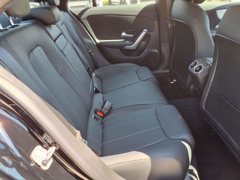 2025 Mercedes Benz CLA 250 photo 11