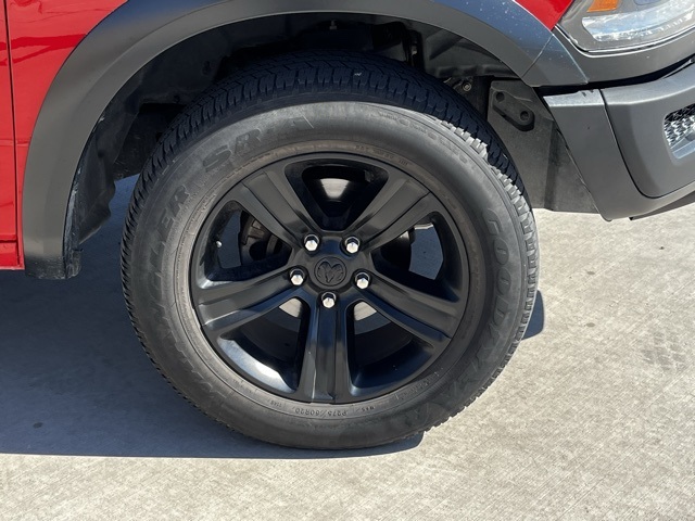 2022 Ram 1500 Classic Warlock photo 3