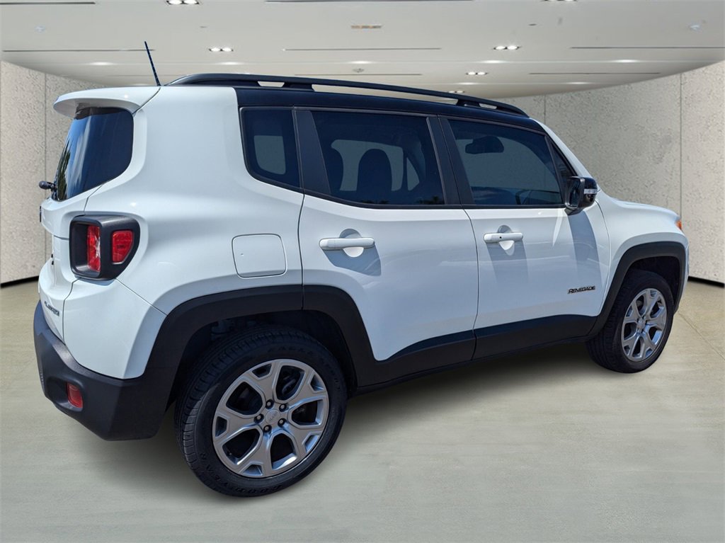 2023 Jeep Renegade Limited photo 3