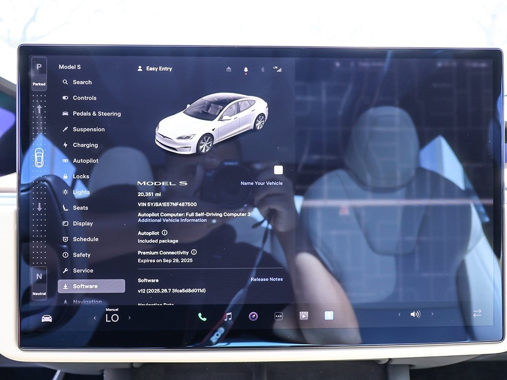 2022 Tesla Model S photo 45
