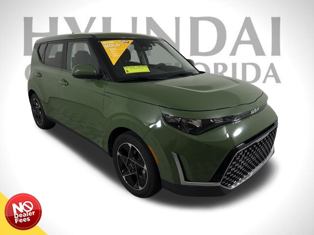 2023 Kia Soul EX's photo