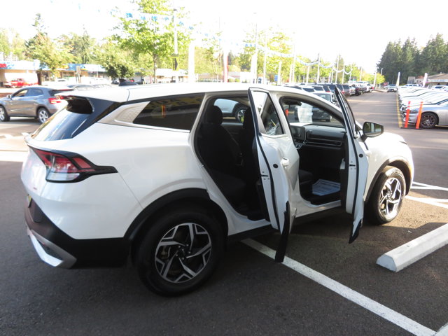 2023 Kia Sportage LX photo 7