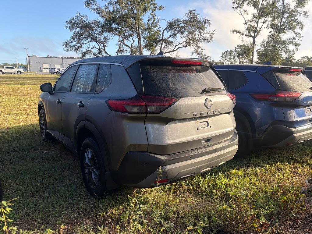 2023 Nissan Rogue S photo 4