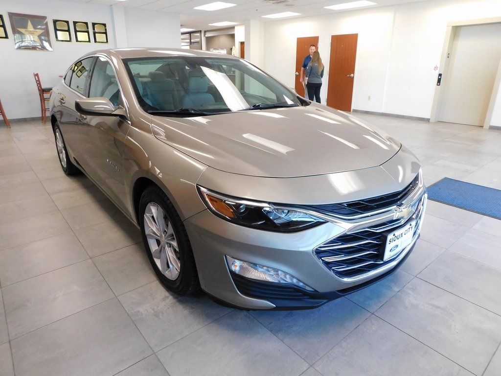 2022 Chevrolet Malibu 1LT photo 4