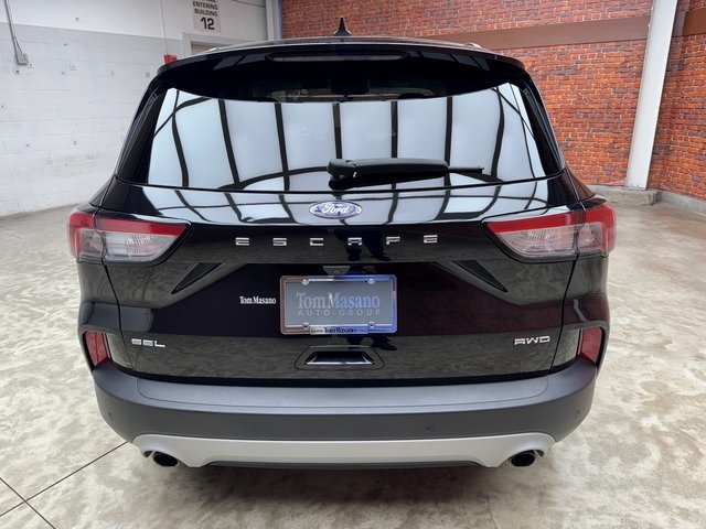 2022 Ford Escape SEL photo 4