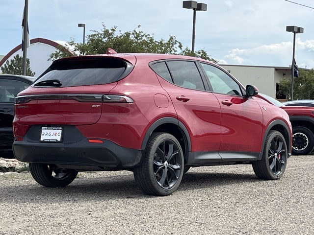 2023 Dodge Hornet GT photo 2