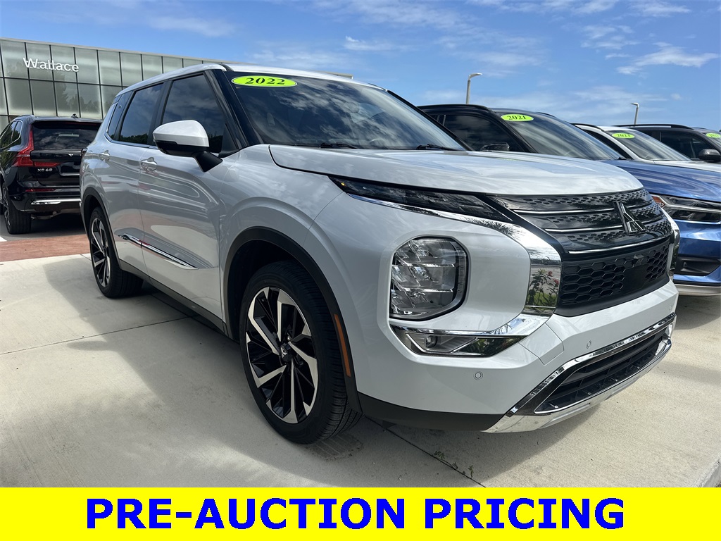 2022 Mitsubishi Outlander SE