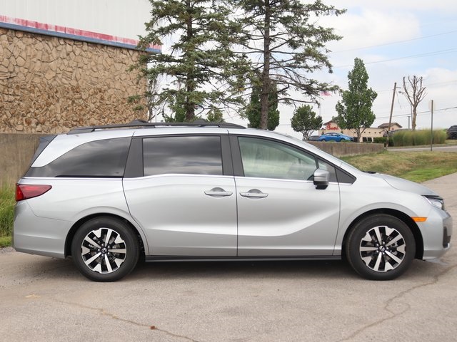 2026 Honda Odyssey EX-L photo 4