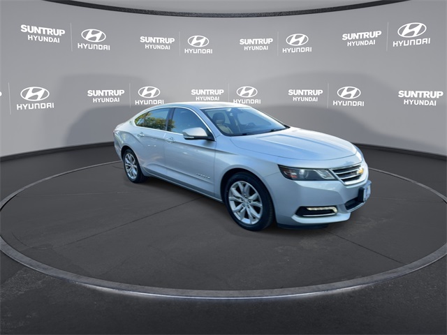 2019 Chevrolet Impala 1LT photo 2