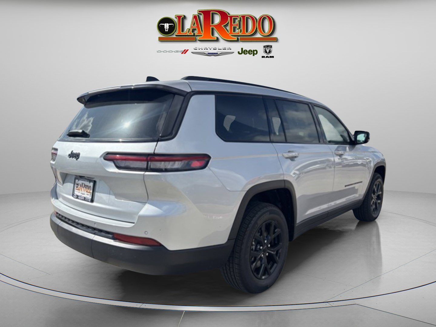 2025 Toyota RAV4 L photo 7