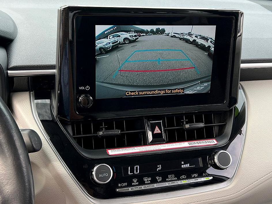 2023 Toyota Corolla Cross LE photo 10