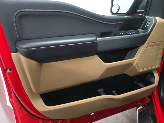 2021 Ford F-150 XLT photo 16