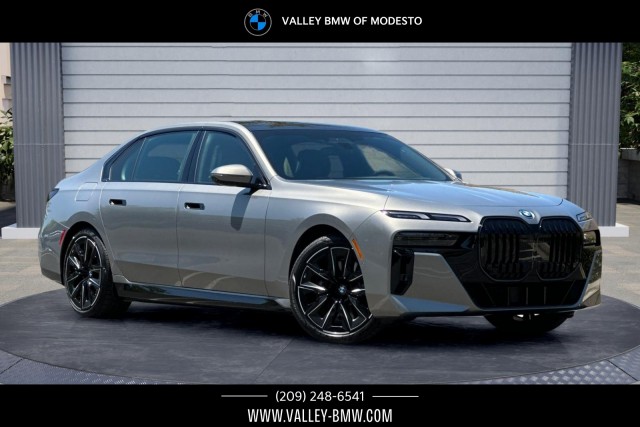 2025 BMW i7