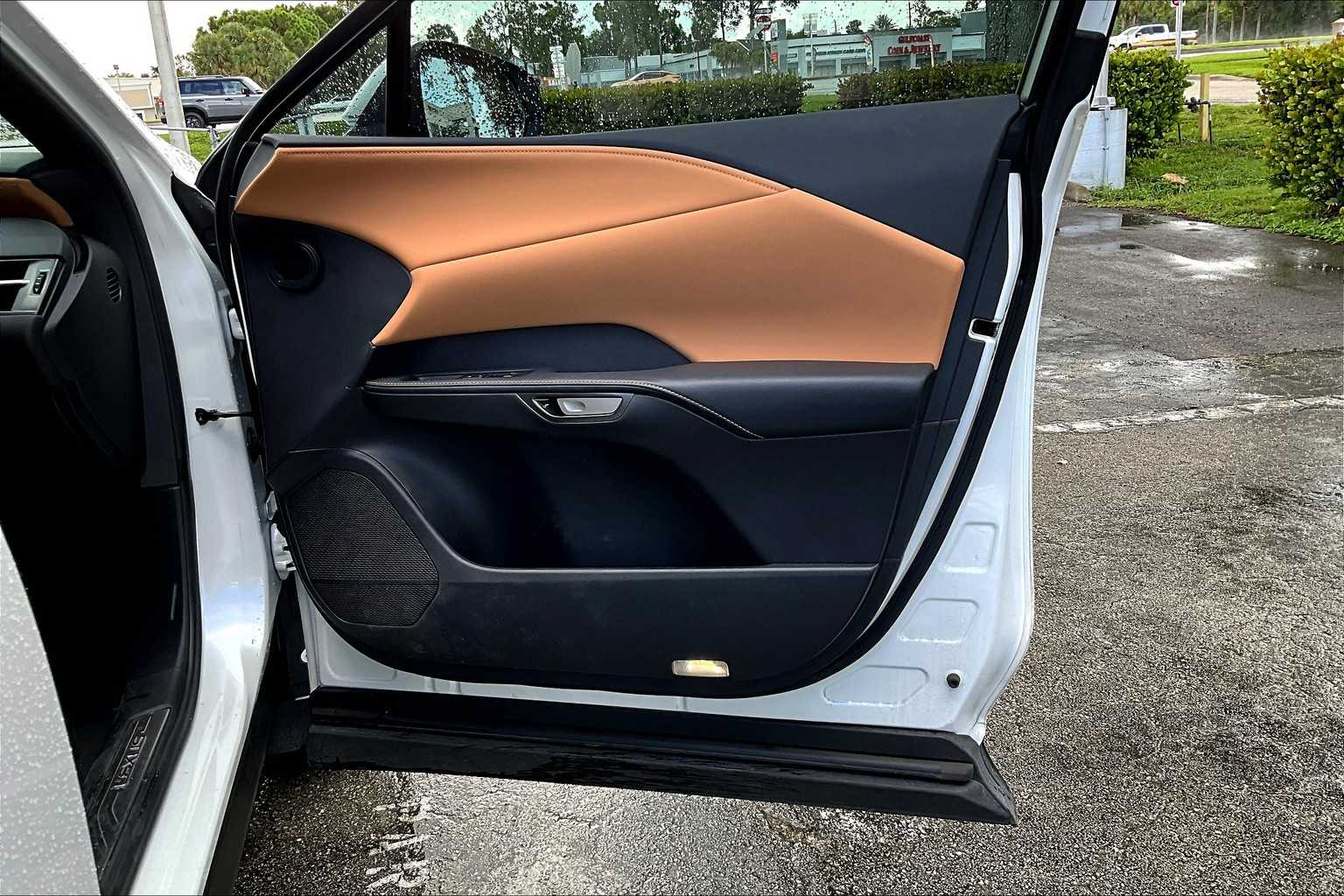 2024 Lexus RX Premium photo 25
