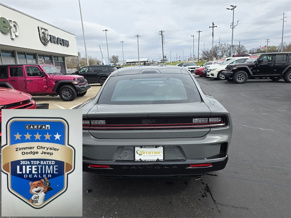 2025 Dodge Charger R/T photo 7