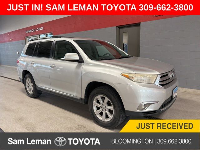 2011 Toyota Highlander SE