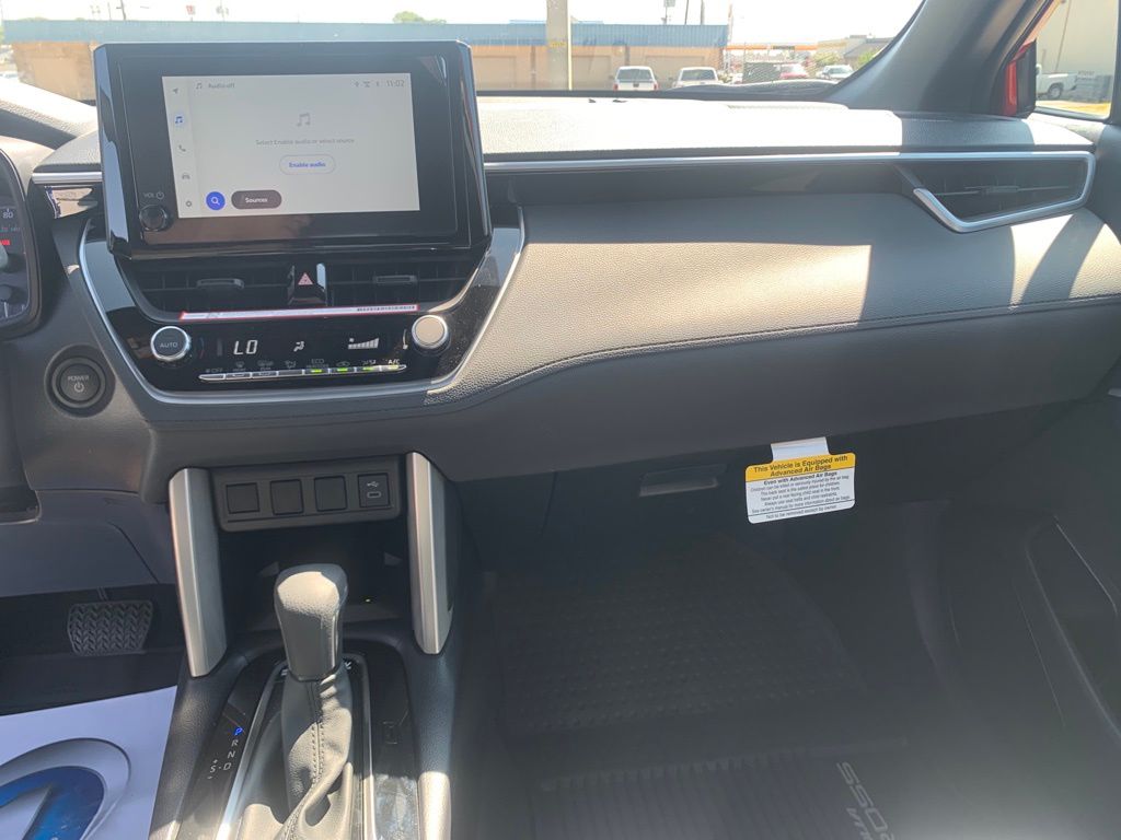 2025 Toyota Corolla Cross Hybrid SE photo 20