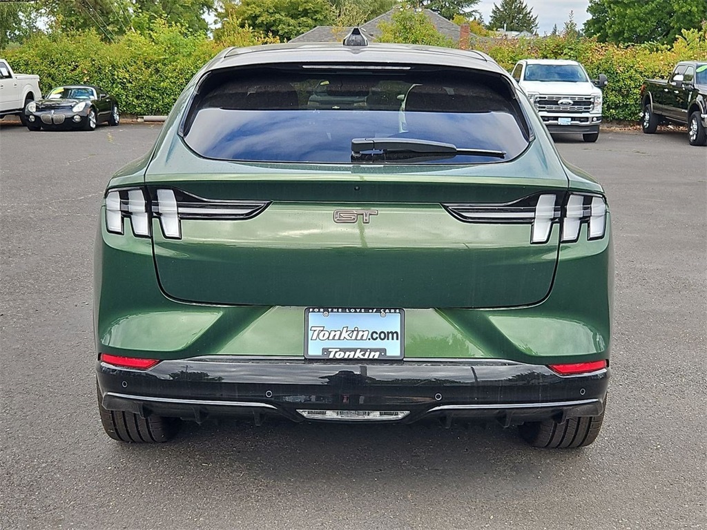 2025 Ford Mustang Mach-E GT photo 4