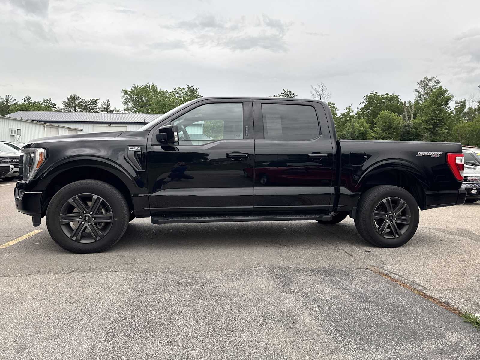 2022 Ford F-150 Lariat photo 8