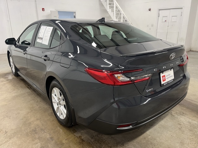 2025 Toyota Camry LE photo 5
