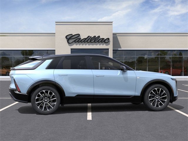 2025 Cadillac Lyriq Sport photo 3