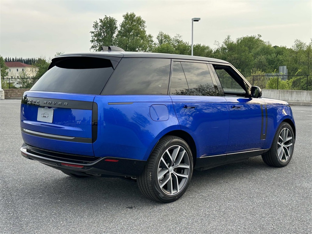2025 Land Rover Range Rover SE photo 15