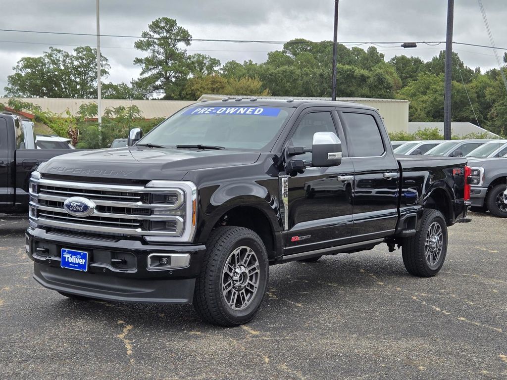 2025 Ford F-250 Platinum photo 4