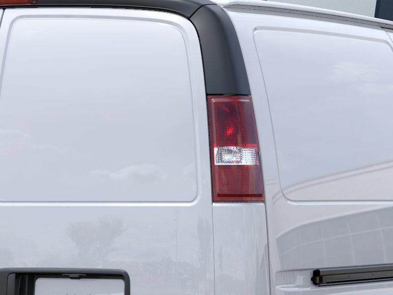 2025 Gmc Savana Cargo 2500 photo 10