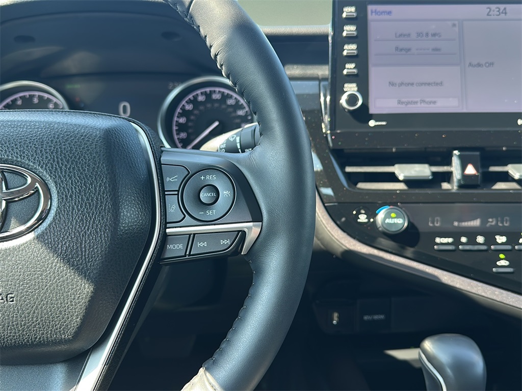 2024 Toyota Camry XLE photo 13