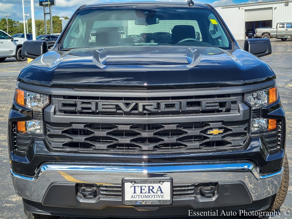 2025 Chevrolet Silverado 1500 photo 4