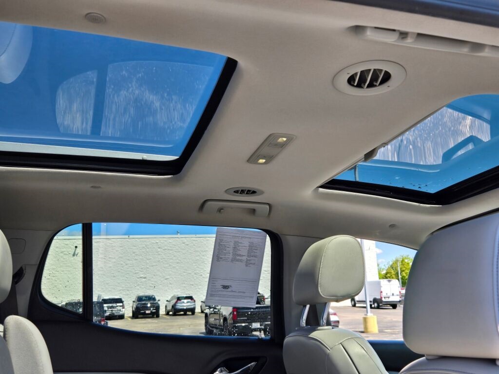 2017 Gmc Acadia SLT photo 10