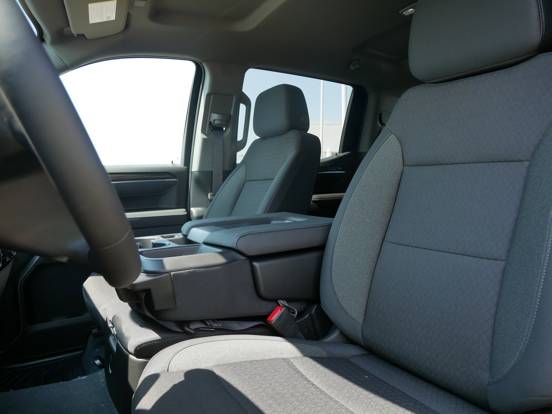 2026 Chevrolet Silverado 1500 LT photo 4