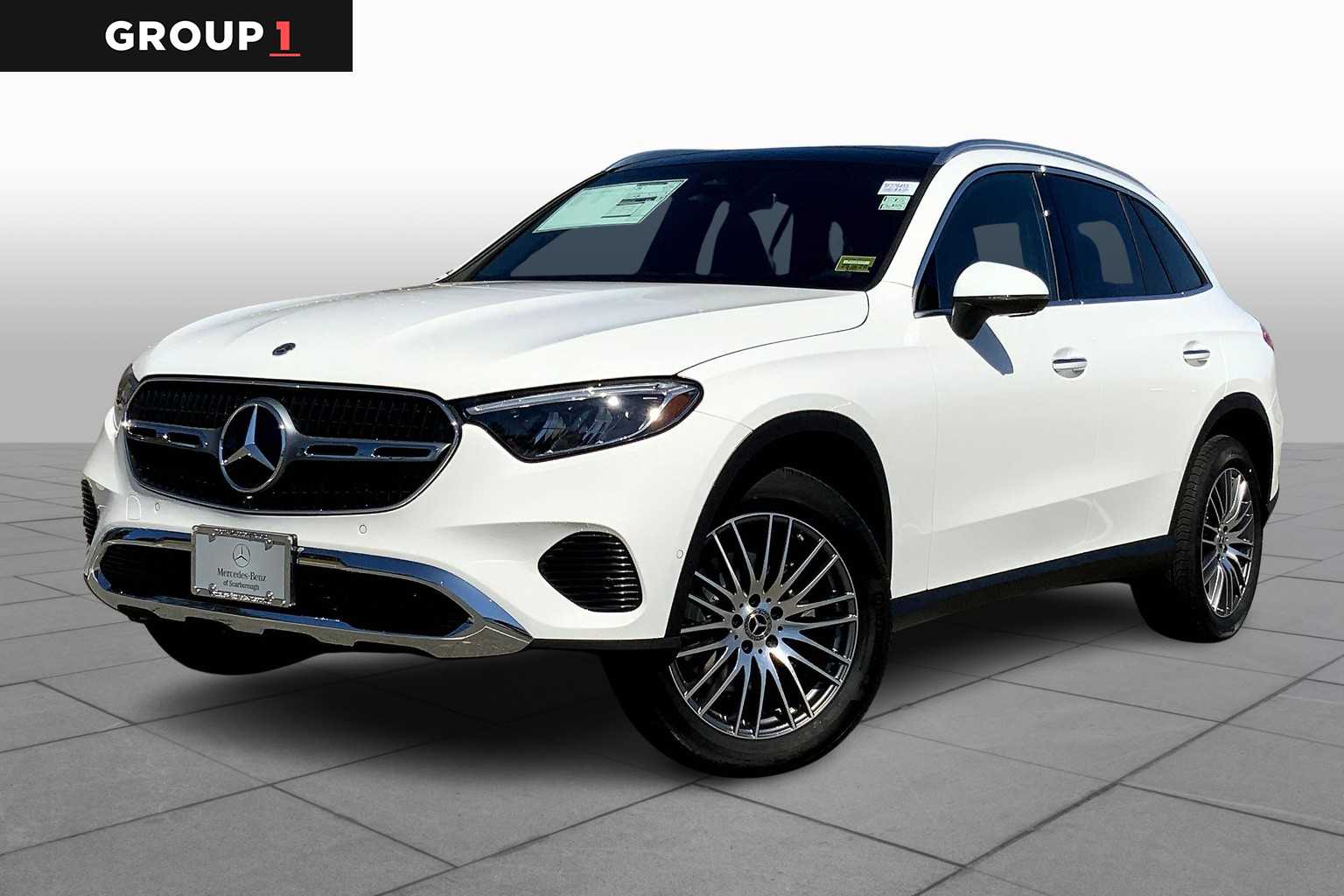 2025 Mercedes-Benz GLC Base's photo