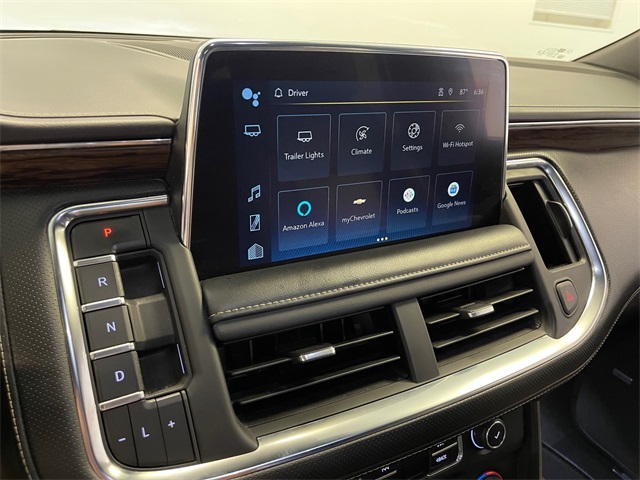 2023 Chevrolet Suburban Premier photo 17
